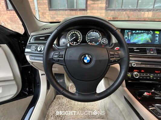 BMW ActiveHybrid7 F04 4.4 V8 465pk 2011