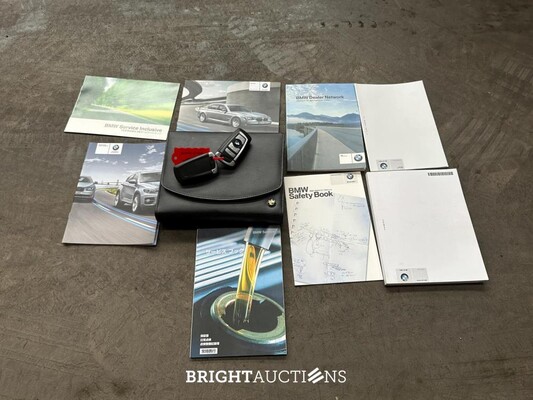 BMW ActiveHybrid7 F04 4.4 V8 465pk 2011