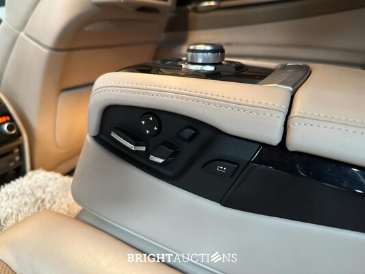 BMW ActiveHybrid7 F04 4.4 V8 465pk 2011