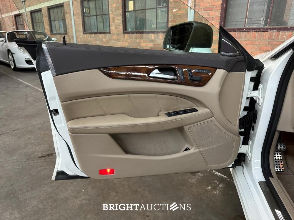 Mercedes-Benz CLS63 AMG 5.5 V8 525pk 2012 CLS-Klasse (53.000 KM)
