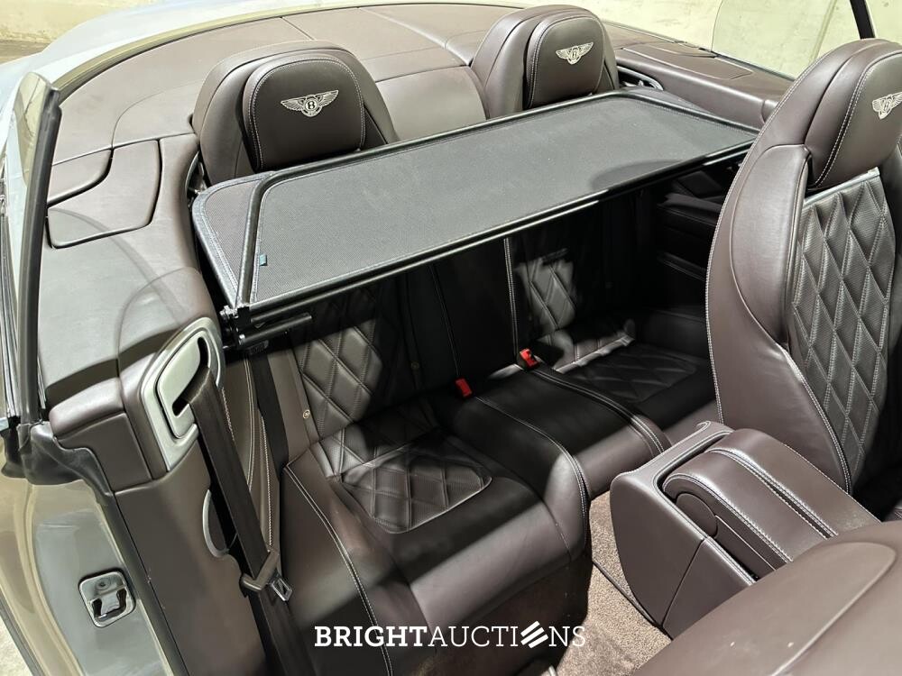 Bentley Continental GTC 4.0 V8 529pk 2013