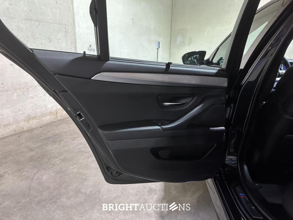 BMW M5 F10 4.4 V8 560pk 2014 5-Serie, 3-ZLJ-94