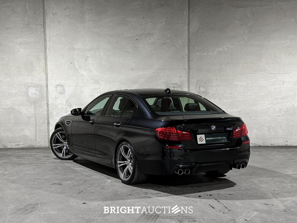BMW M5 F10 4.4 V8 560pk 2014 5-Serie, 3-ZLJ-94