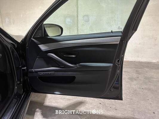 BMW M5 F10 4.4 V8 560pk 2014 5-Serie, 3-ZLJ-94