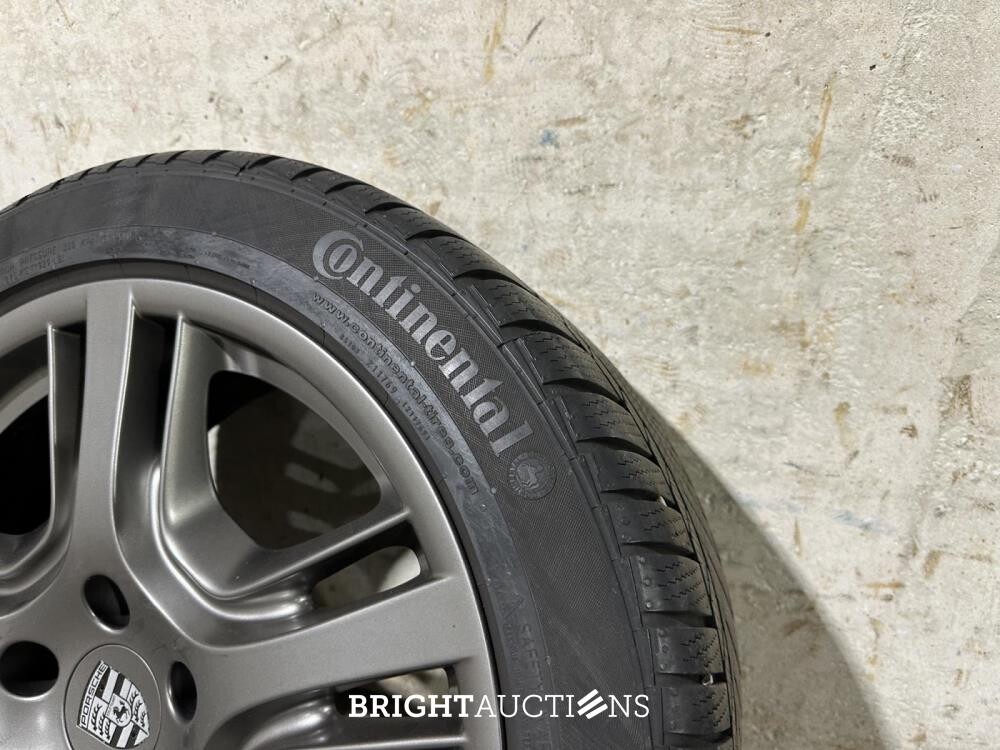 Porsche Panamera GTS 4.8 V8 430pk 2013 (Origineel-NL), 28-ZXF-7