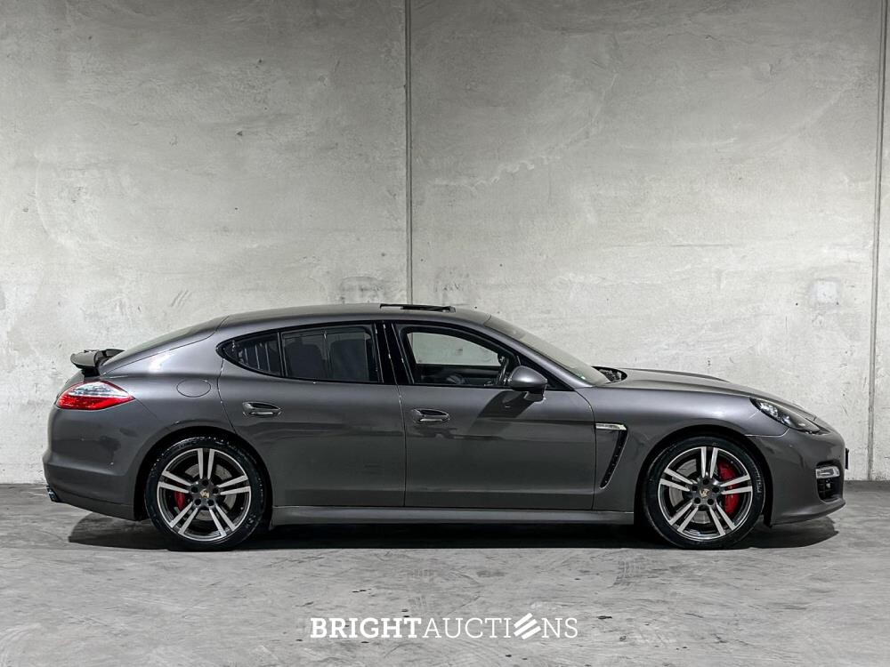 Porsche Panamera GTS 4.8 V8 430pk 2013 (Origineel-NL), 28-ZXF-7