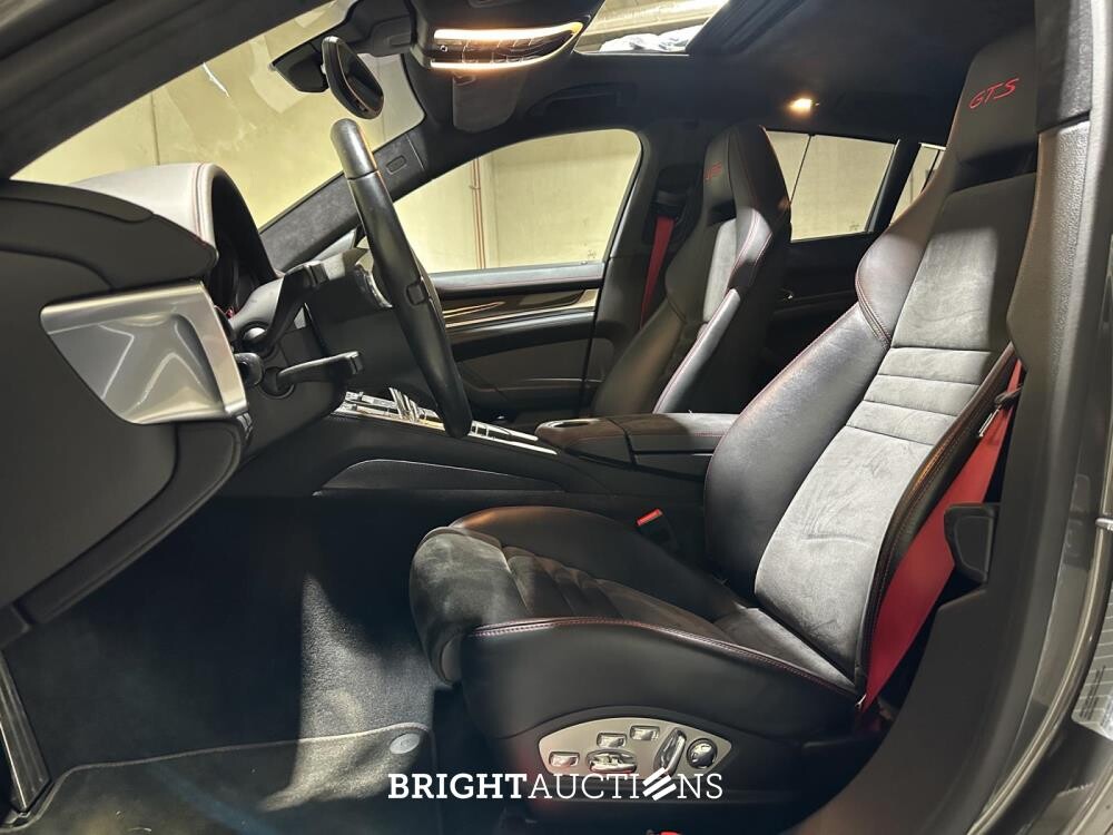 Porsche Panamera GTS 4.8 V8 430pk 2013 (Origineel-NL), 28-ZXF-7