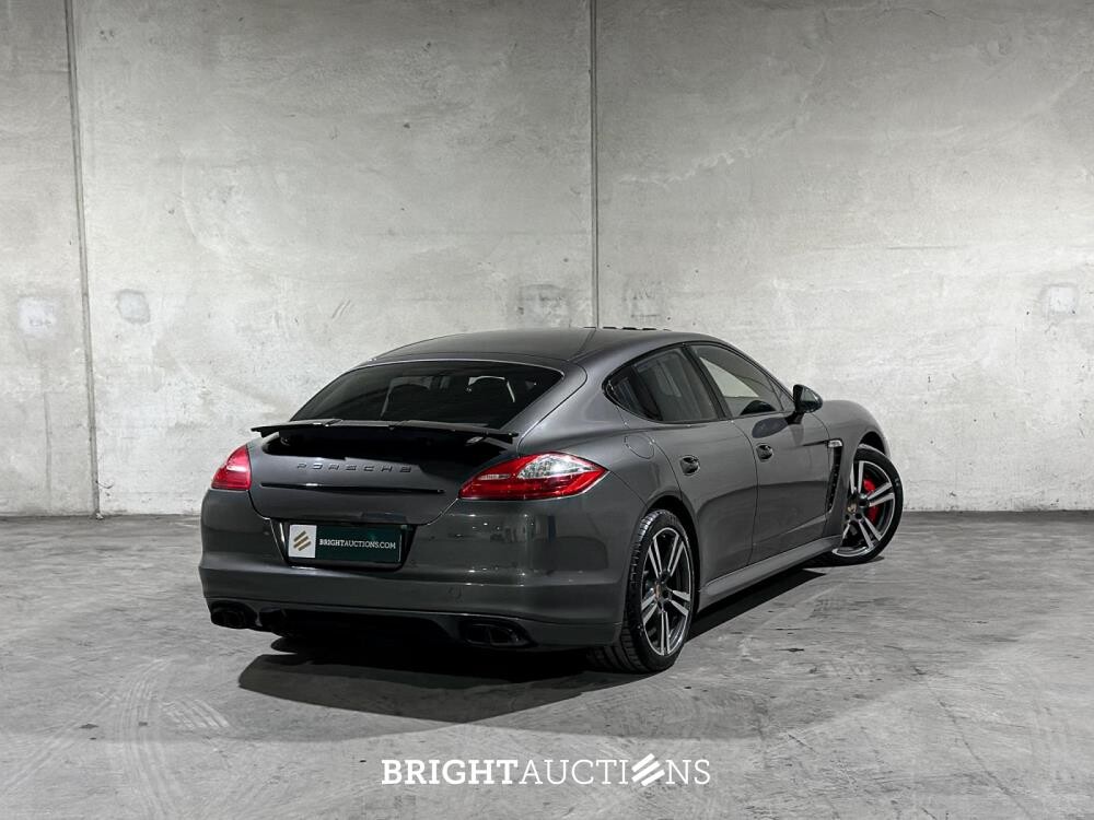 Porsche Panamera GTS 4.8 V8 430pk 2013 (Origineel-NL), 28-ZXF-7