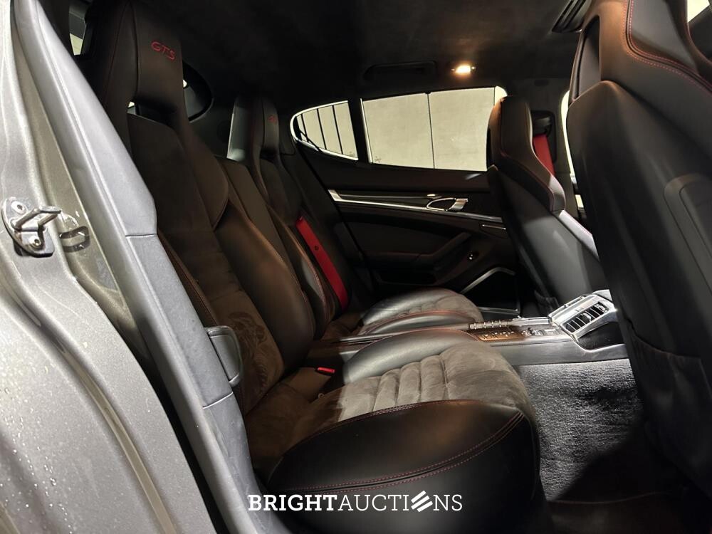 Porsche Panamera GTS 4.8 V8 430pk 2013 (Origineel-NL), 28-ZXF-7