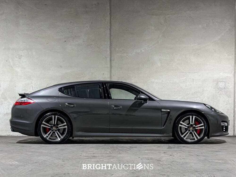 Porsche Panamera GTS 4.8 V8 430pk 2013 (Origineel-NL), 28-ZXF-7