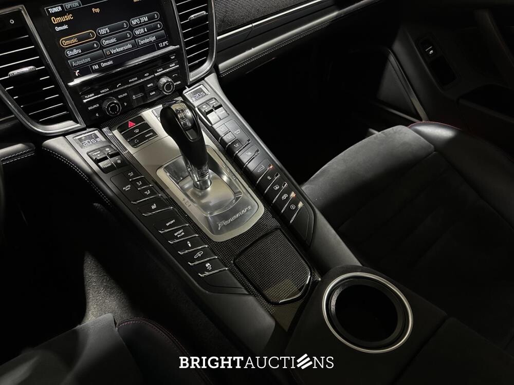 Porsche Panamera GTS 4.8 V8 430pk 2013 (Origineel-NL), 28-ZXF-7