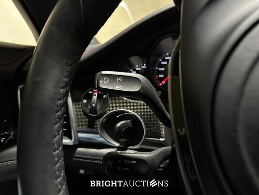 Porsche Panamera GTS 4.8 V8 430pk 2013 (Origineel-NL), 28-ZXF-7