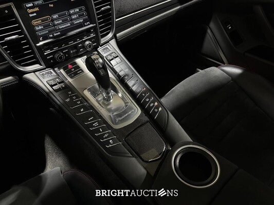 Porsche Panamera GTS 4.8 V8 430pk 2013 (Origineel-NL), 28-ZXF-7