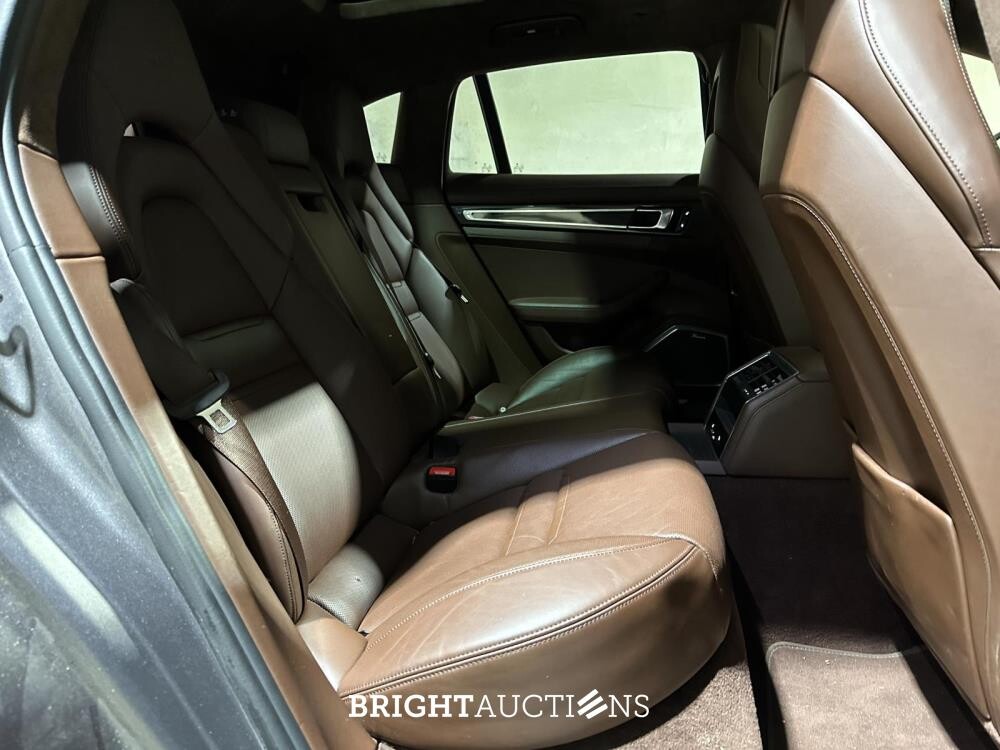 Porsche Panamera Sport Turismo 4 E-Hybrid 2.9 V6 462pk 2018 (Origineel-NL), RR-070-R