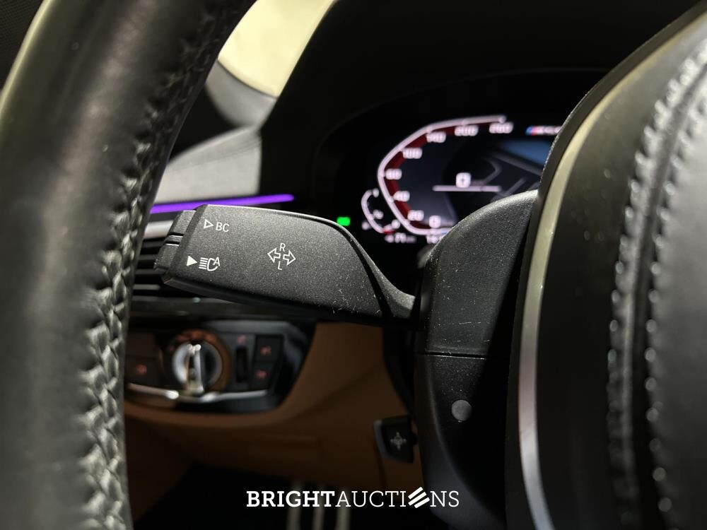 BMW M550i xDrive 4.4 V8 High Executive M-Sport 530pk 2020 5-serie G30, L-618-KL