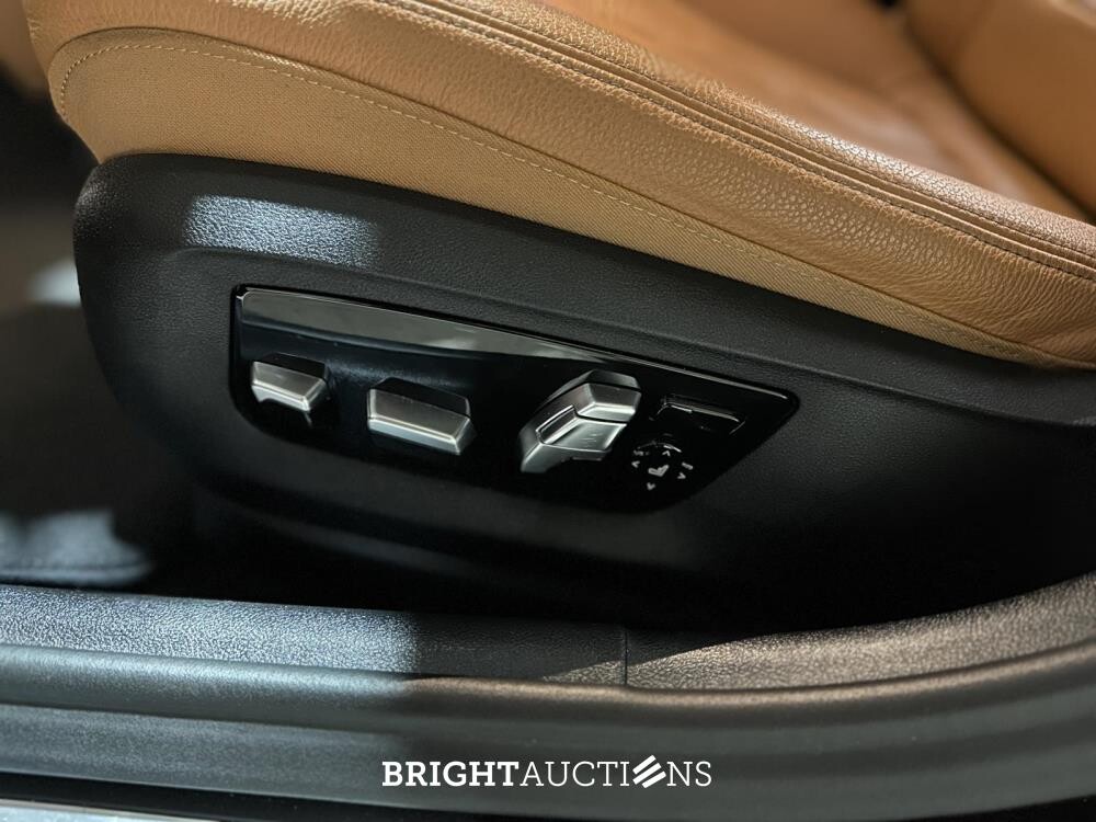 BMW M550i xDrive 4.4 V8 High Executive M-Sport 530pk 2020 5-serie G30, L-618-KL