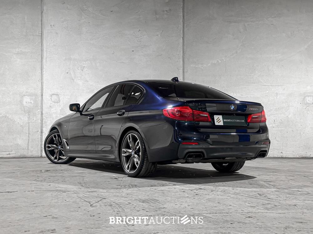 BMW M550i xDrive 4.4 V8 High Executive M-Sport 530pk 2020 5-serie G30, L-618-KL