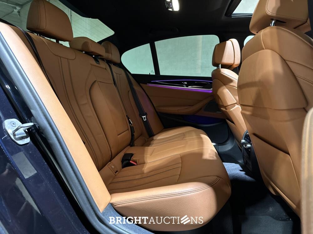 BMW M550i xDrive 4.4 V8 High Executive M-Sport 530pk 2020 5-serie G30, L-618-KL