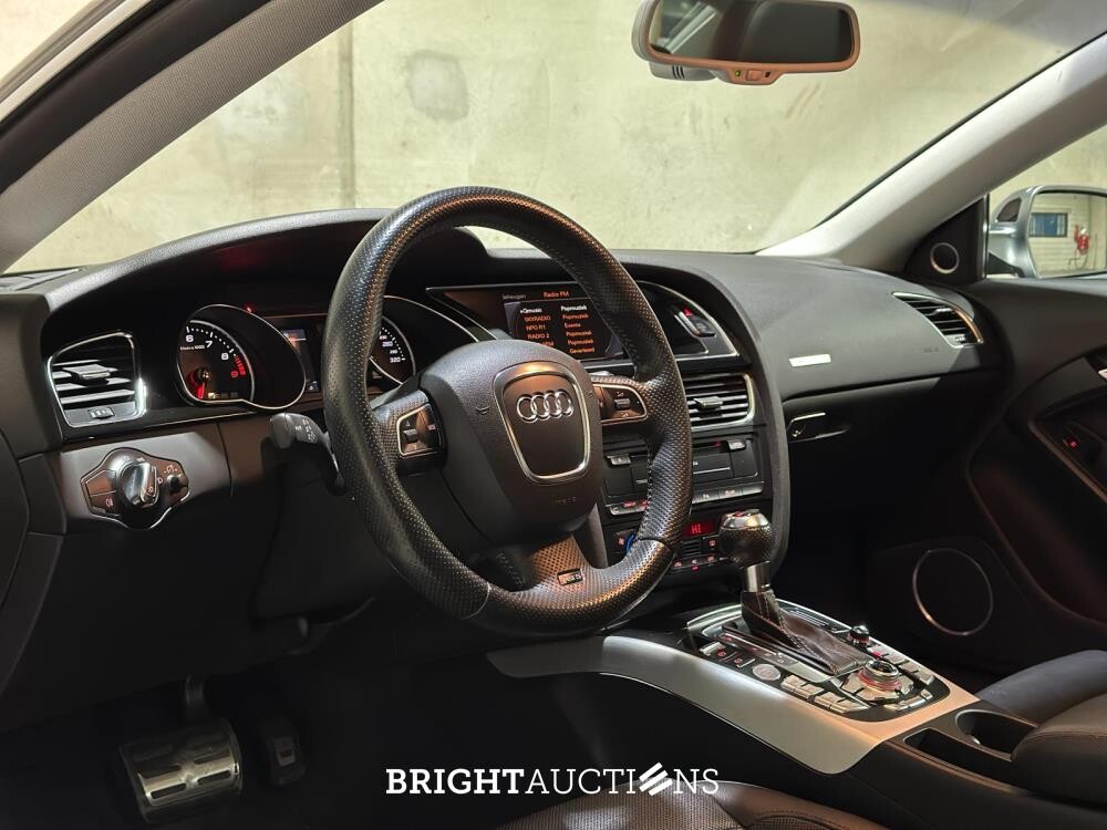 Audi RS5 Coupé 4.2 FSI V8 Quattro 450pk 2010, XN-941-L Youngtimer