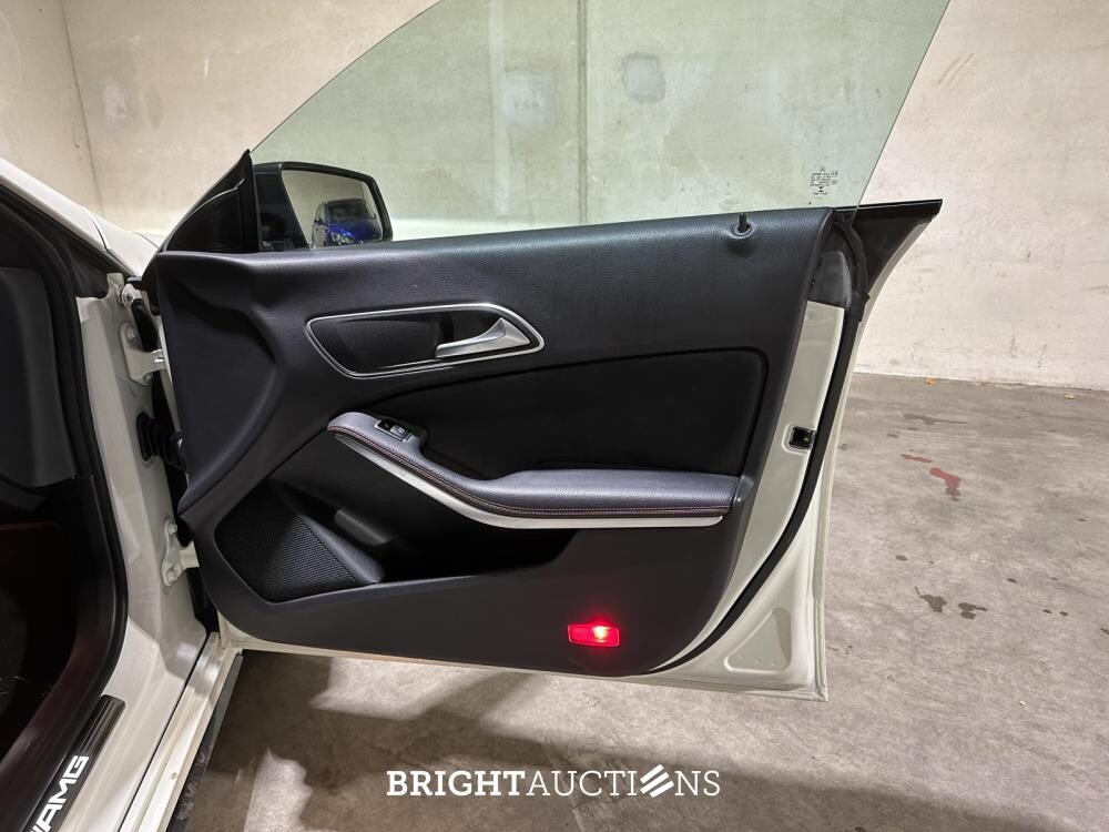 Mercedes-Benz CLA45 AMG 4Matic 381pk 2015 CLA-klasse Shooting Brake, T-450-LK