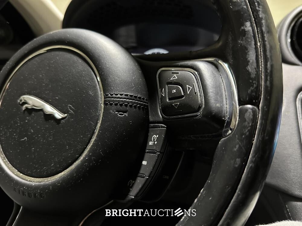 Jaguar XJ 3.0 D Premium Luxury 300pk 2016, RV-612-X