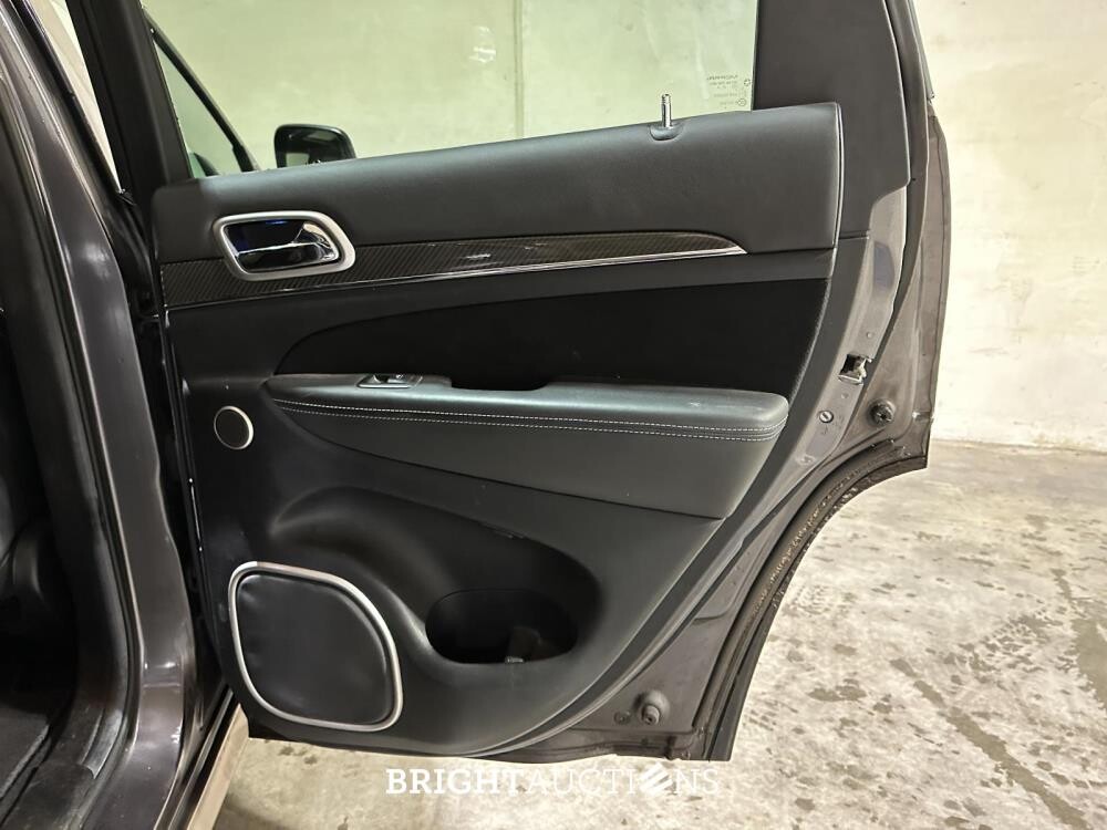 Jeep Grand Cherokee 6.4 V8 SRT8 468PK 2014, 2-ZBL-19