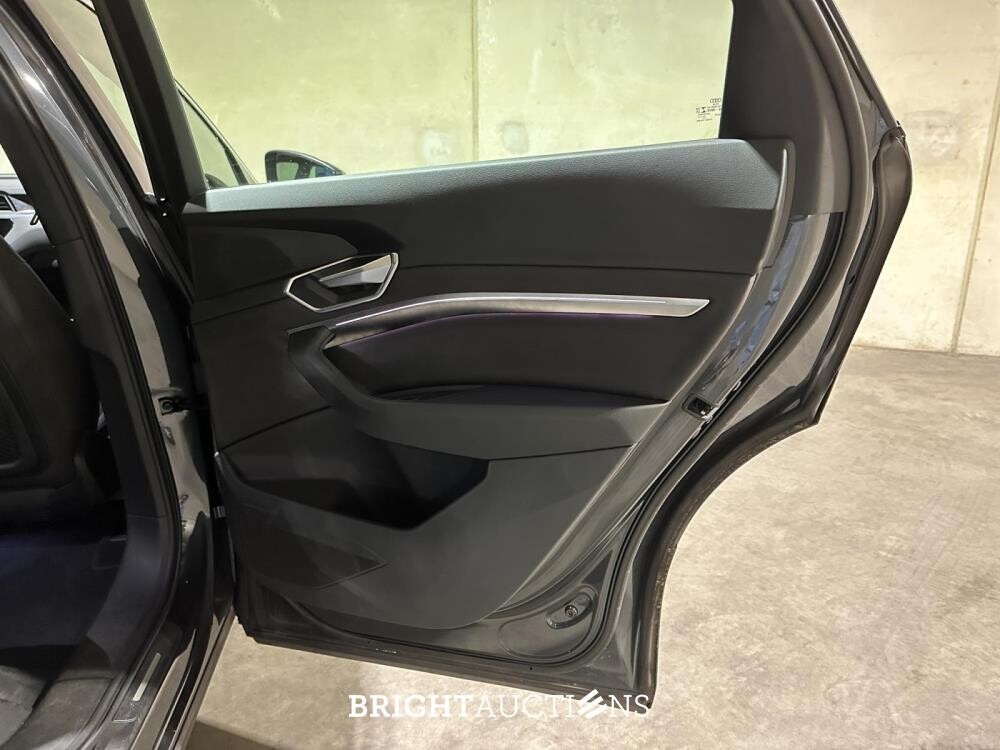 Audi e-tron 55 Quattro Business Edition 95 kWh 408pk 2020 (Origineel-NL + 1e Eigenaar) K-739-JJ