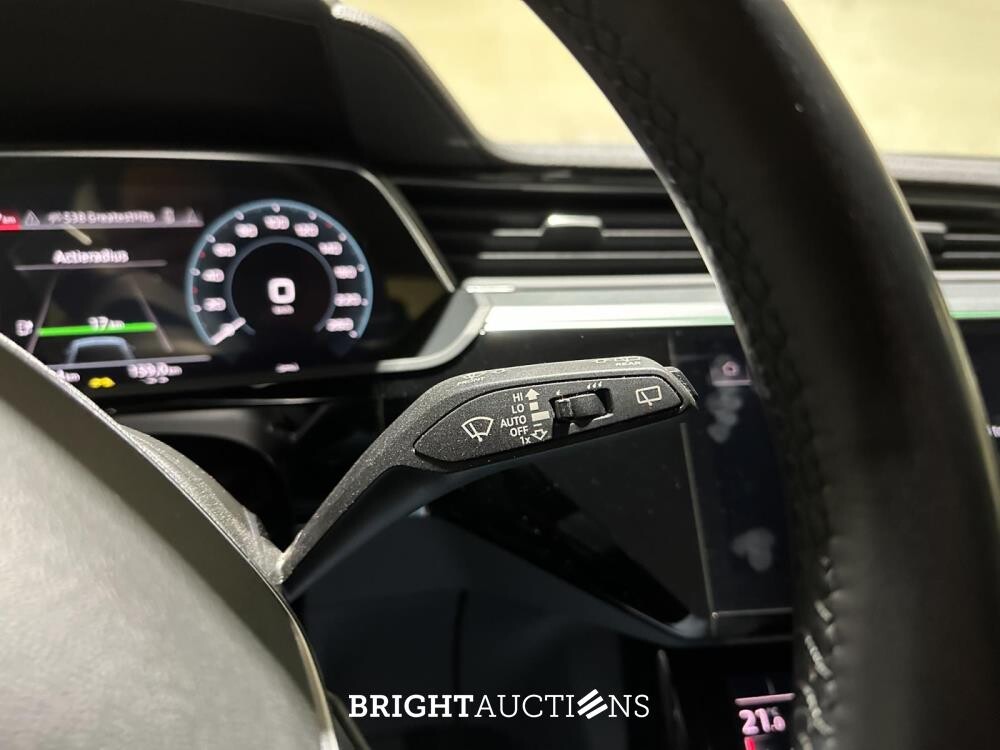 Audi e-tron 55 Quattro Business Edition 95 kWh 408pk 2020 (Origineel-NL + 1e Eigenaar) K-739-JJ