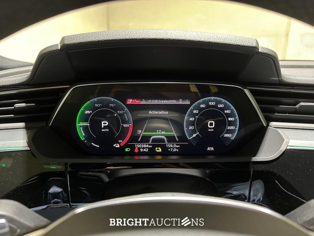 Audi e-tron 55 Quattro Business Edition 95 kWh 408pk 2020 (Origineel-NL + 1e Eigenaar) K-739-JJ