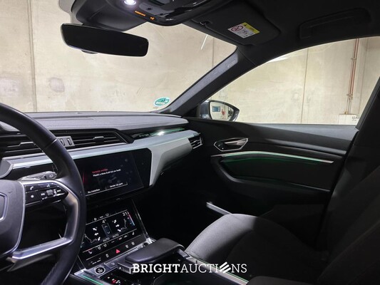 Audi e-tron 55 Quattro Business Edition 95 kWh 408pk 2020 (Origineel-NL + 1e Eigenaar) K-739-JJ