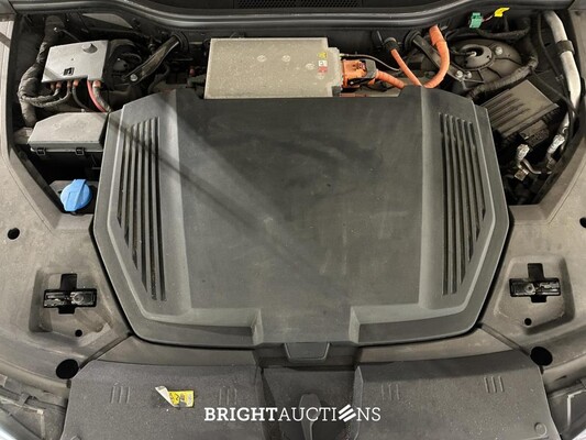 Audi e-tron 55 Quattro Business Edition 95 kWh 408pk 2020 (Origineel-NL + 1e Eigenaar) K-739-JJ
