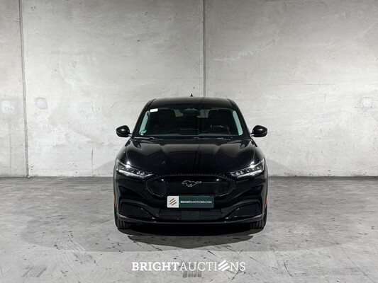 Ford Mustang Mach-E RWD 75 kWh 269pk 2021 (Origineel-NL + 1e Eigenaar), N-181-RH