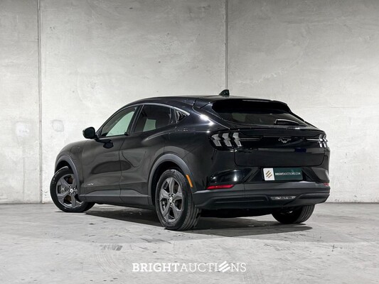 Ford Mustang Mach-E RWD 75 kWh 269pk 2021 (Origineel-NL + 1e Eigenaar), N-181-RH
