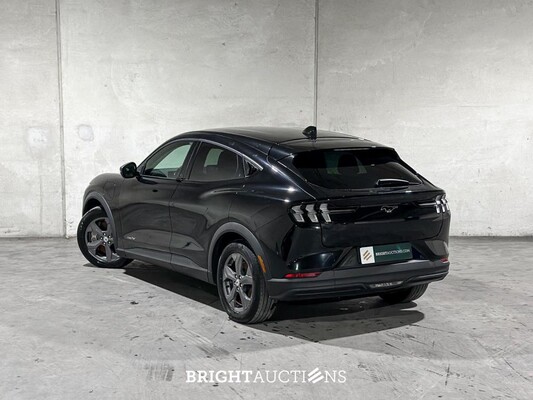 Ford Mustang Mach-E RWD 75 kWh 269pk 2021 (Origineel-NL + 1e Eigenaar), N-181-RH