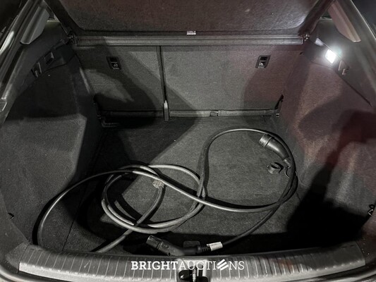 Audi Q4 Sportback e-tron 40 Edition 77 kWh 204pk 2021 (Origineel-NL + 1e Eigenaar), N-777-TN