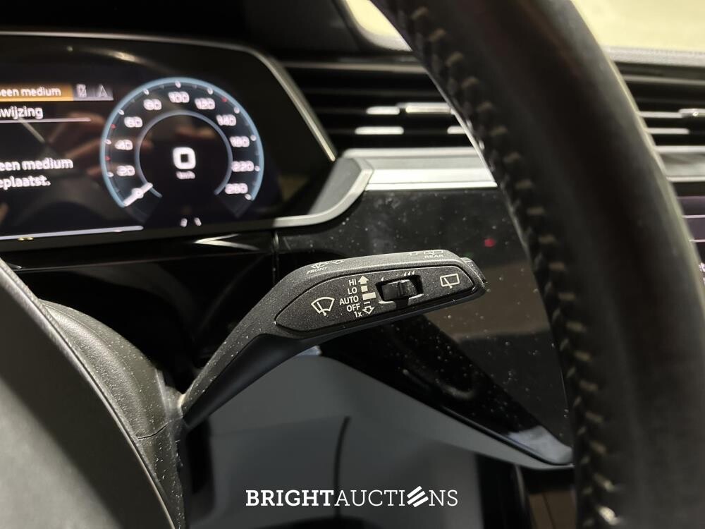 Audi e-tron 55 Quattro Business Edition Plus 95 kWh 408pk 2020 (Origineel-NL + 1e Eigenaar), K-193-HH
