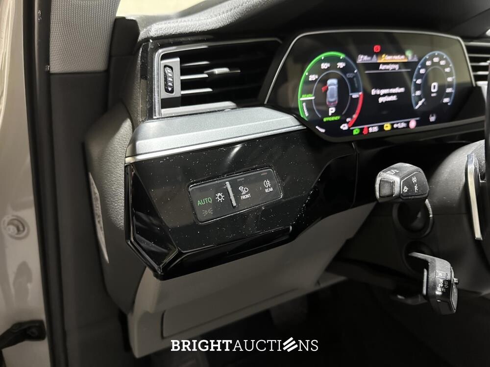 Audi e-tron 55 Quattro Business Edition Plus 95 kWh 408pk 2020 (Origineel-NL + 1e Eigenaar), K-193-HH