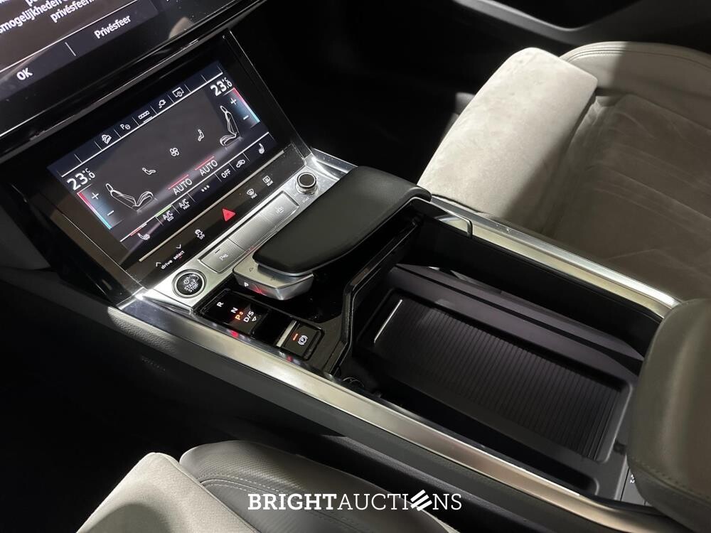 Audi e-tron 55 Quattro Business Edition Plus 95 kWh 408pk 2020 (Origineel-NL + 1e Eigenaar), K-193-HH