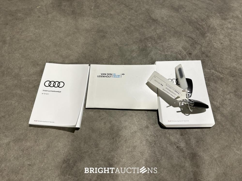 Audi e-tron 55 Quattro Business Edition Plus 95 kWh 408pk 2020 (Origineel-NL + 1e Eigenaar), K-193-HH