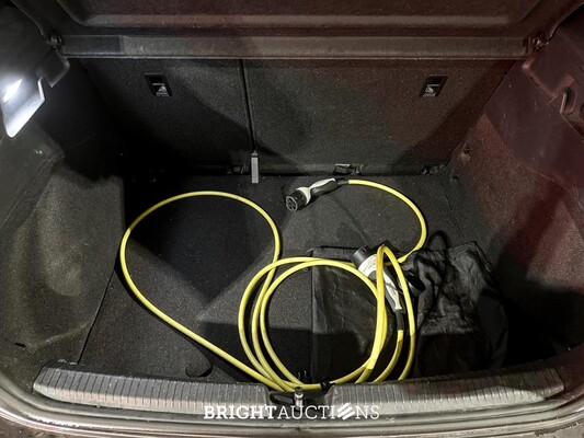 CUPRA Born Business 62 kWh 204pk 2022 (Origineel-NL + 1e Eigenaar), R-971-LH