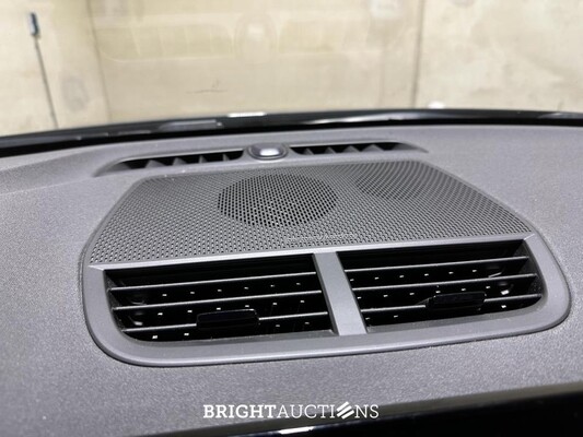 Polestar 2 Long Range Dual Motor Launch Edition 78 kWh 408pk 2020 (Origineel-NL + 1e Eigenaar), J-166-PZ