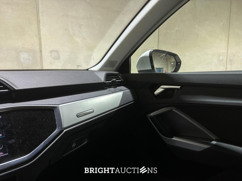 Audi Q3 35 TFSI Pro Line business 150pk 2020 (Origineel-NL+1e eigenaar), G-399-ZV