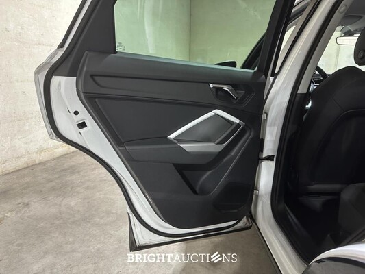 Audi Q3 35 TFSI Pro Line business 150pk 2020 (Origineel-NL+1e eigenaar), G-399-ZV