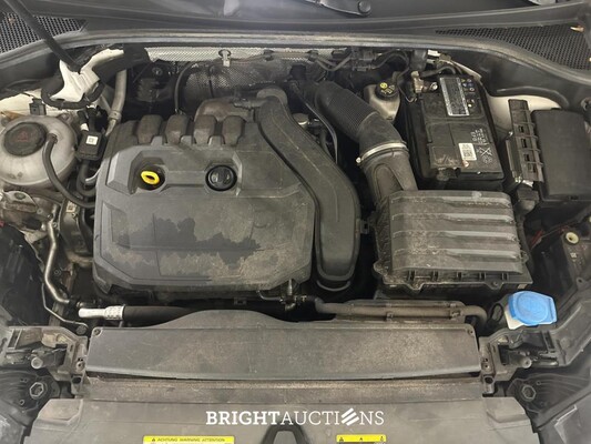 Audi Q3 35 TFSI Pro Line business 150pk 2020 (Origineel-NL+1e eigenaar), G-399-ZV