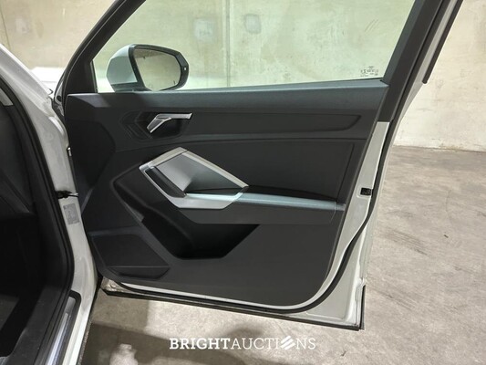 Audi Q3 35 TFSI Pro Line business 150pk 2020 (Origineel-NL+1e eigenaar), G-399-ZV