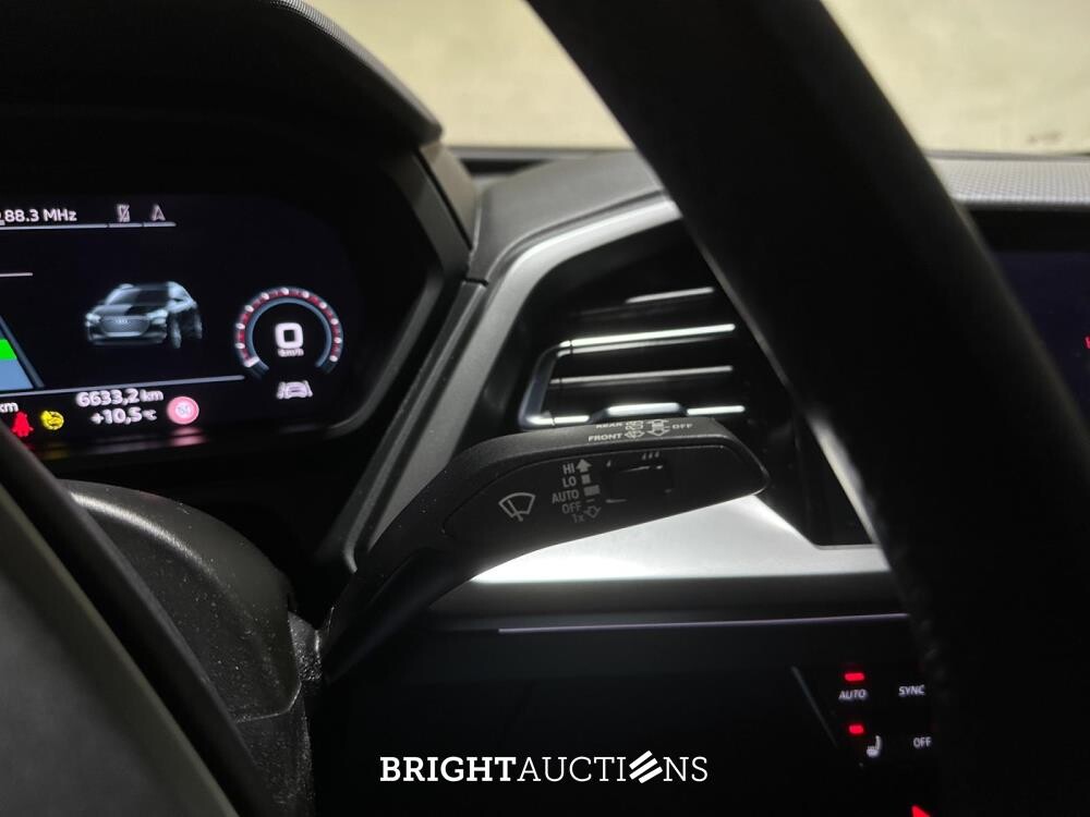 Audi Q4 e-tron 40 Launch edition Advanced 77 kWh 204pk 2021 (Origineel-NL + 1e Eigenaar), N-401-PG