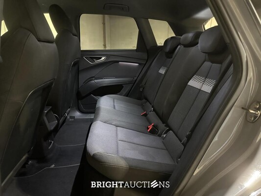 Audi Q4 e-tron 40 Launch edition Advanced 77 kWh 204pk 2021 (Origineel-NL + 1e Eigenaar), N-401-PG