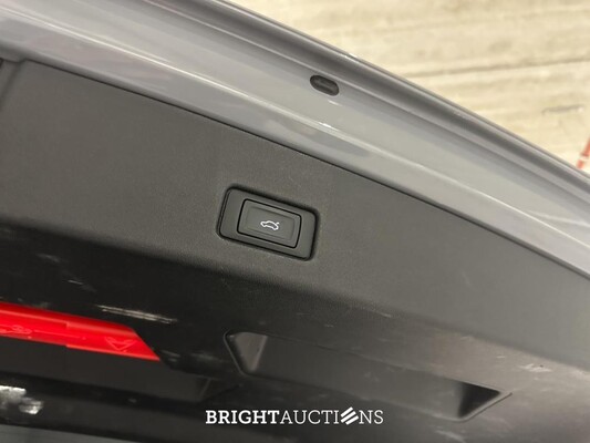 Audi Q4 e-tron 40 Launch edition Advanced 77 kWh 204pk 2021 (Origineel-NL + 1e Eigenaar), N-401-PG