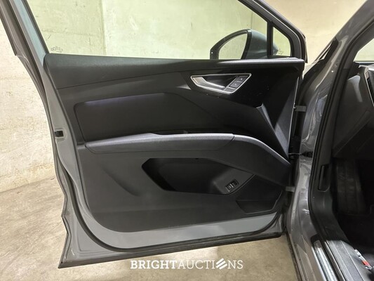 Audi Q4 e-tron 40 Launch edition Advanced 77 kWh 204pk 2021 (Origineel-NL + 1e Eigenaar), N-401-PG