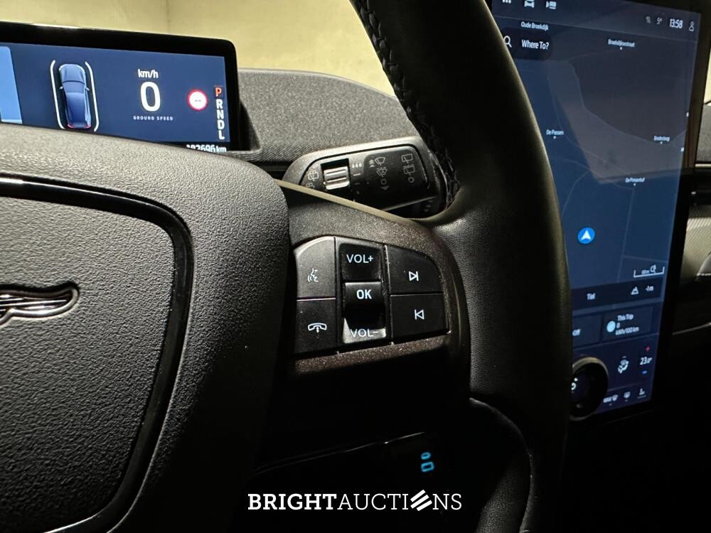 Ford Mustang Mach-E RWD 75 kWh 269hp 2021 (Origineel-NL + 1e Eigenaar), N-301-NV